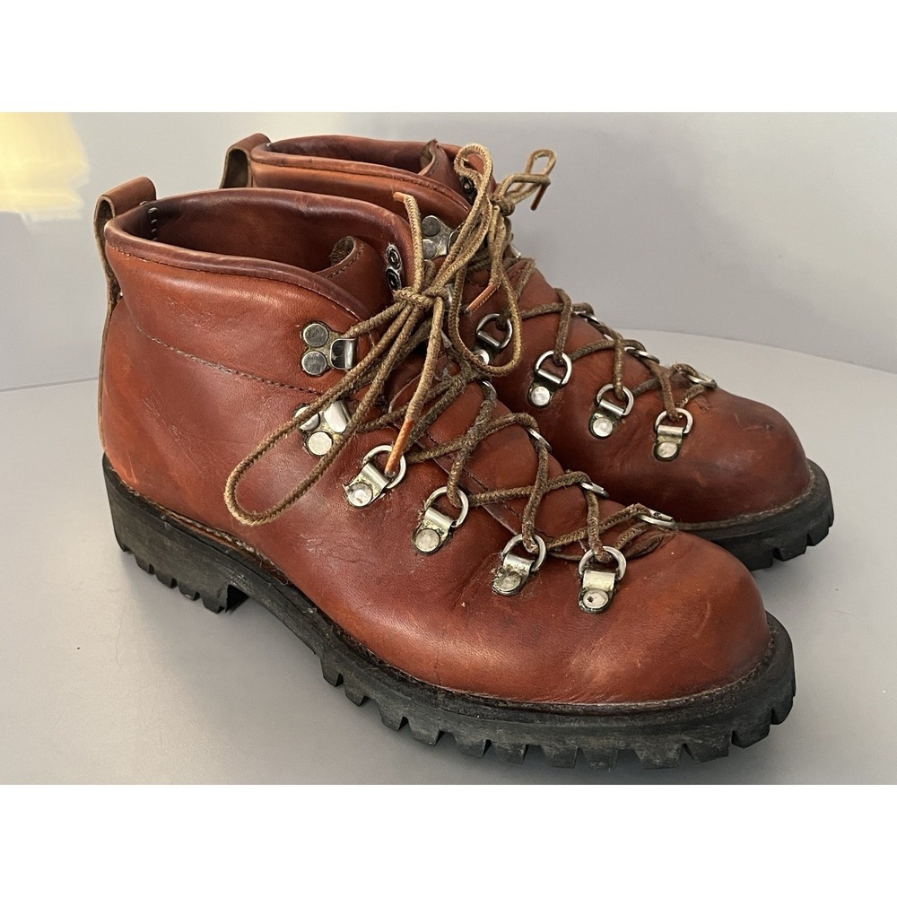 Vtg Danner Mountain light Hiking Boots Men's Size 8 B Leather Vibram - Nice!